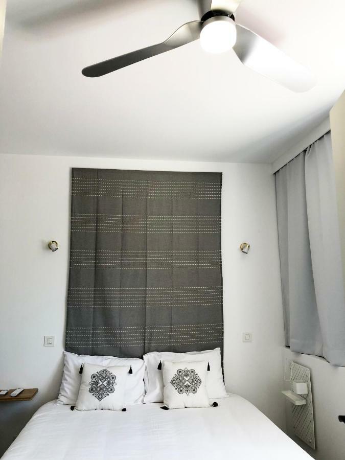 Hotel Du Lac D'Arjuzanx ภายนอก รูปภาพ
